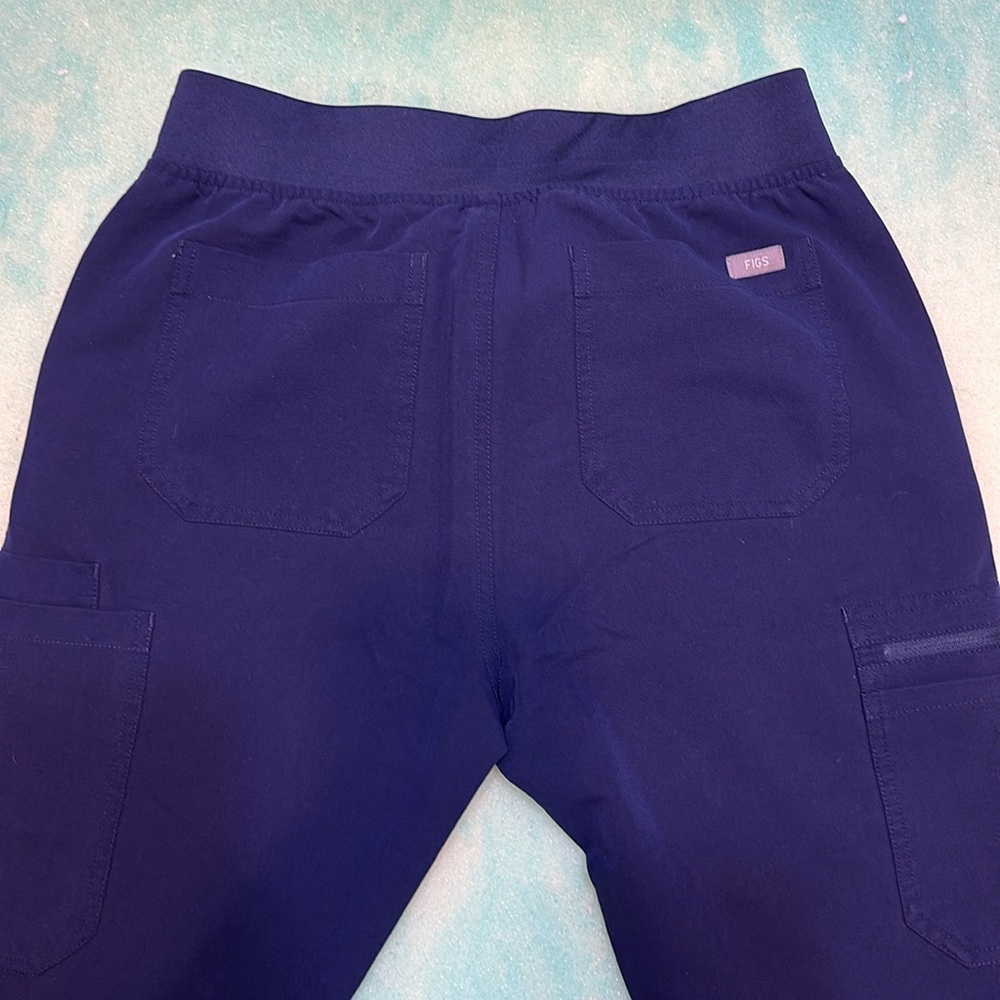 Figs Yola Skinny Scrub Pants - Picture 8 of 8